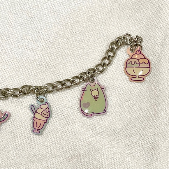 RARE Pusheen Pastel Desserts Sweet Treat Charm Bracelet Kawaii Cat Ice Cream - Picture 4 of 6